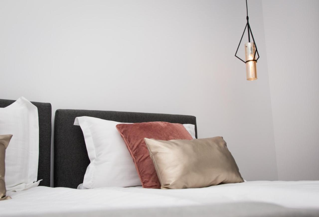 Pension Delia Gardens Timisoara Ngoại thất bức ảnh