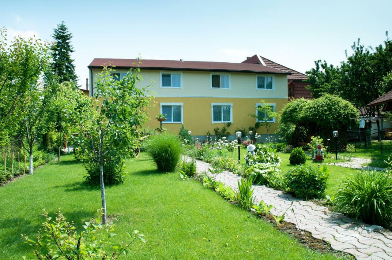 Pension Delia Gardens Timisoara Ngoại thất bức ảnh